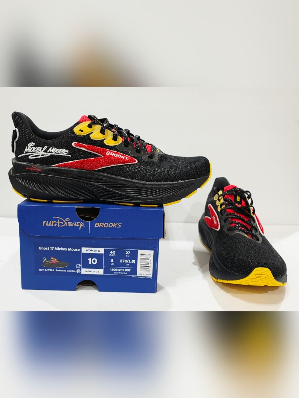 Brooks Ghost 17 MICKEY MOUSE RunDisney 2026 Limited Black Women Medium 10 B New